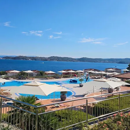 Skiper 153 Pool & Gym - Happy Savudrija